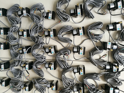 4~20mA電流拉繩傳感器實(shí)拍